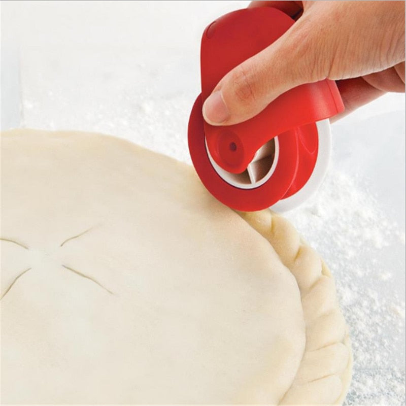 HOT Kitchen Accessories Manual Cutting Wheel Roller Wheel Pastry Biscuit Dough Cutting Machine Baking Tool Kitchen Gadget-C