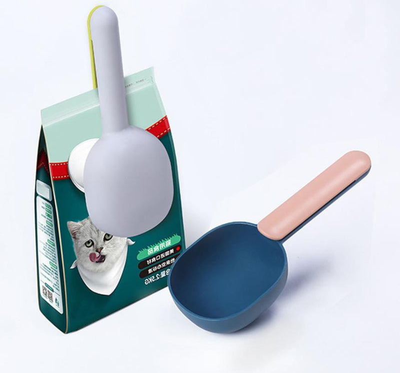 Mutli-function Portable Pet  Food Shovel Scoop Feeding Spoon with Sealing Bag Clip Pet Feeders Pet Puppy Kitten Supplies