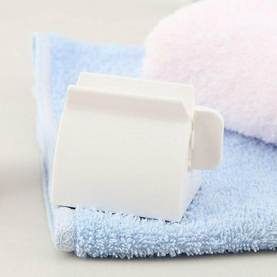 Toothpaste squeezing Holder Roller