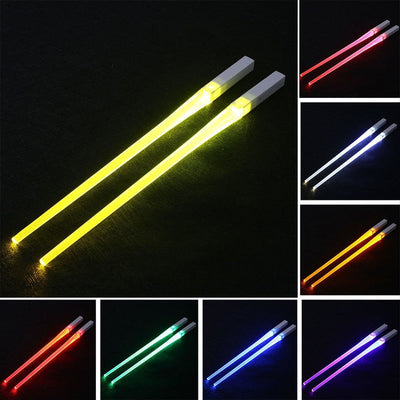 Creative 2pcs/Pal LED Lightsaber Chopsticks Light Up Durable Lightweight Kitchen Dinning Room Party Portable Food Safe Tableware