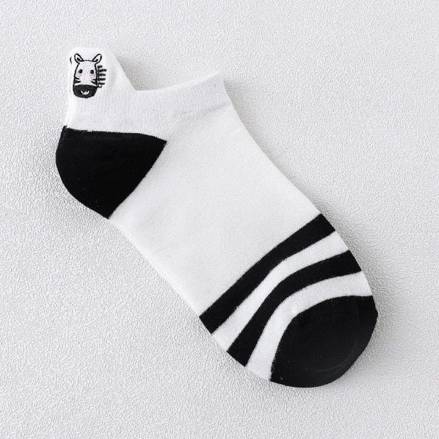 Funny Cute Embroidery Panda Socks Women Harajuku Divertidos Kawaii White Black Calcetines Mujer Ankle Sokken Chaussette Femme