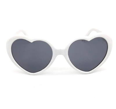 Love Heart Shaped Effects Glasses Watch The Lights Change to Heart Shape At Night Diffraction Glasses Women Fashion Sunglasses