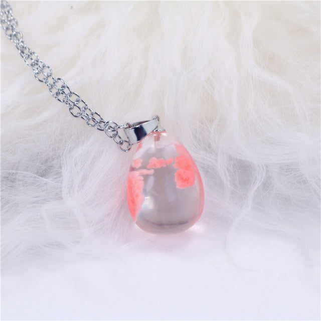 Chic Transparent Resin Rould Ball Moon Pendant Necklace Women Blue Sky White Cloud Chain Necklace Fashion Jewelry Gifts for Girl